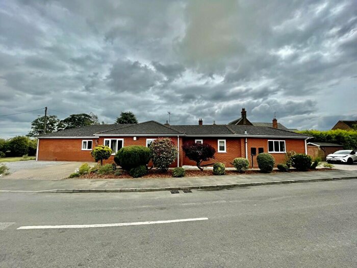 3 Bedroom Detached Bungalow For Sale In The Sidings, Moulton, PE12