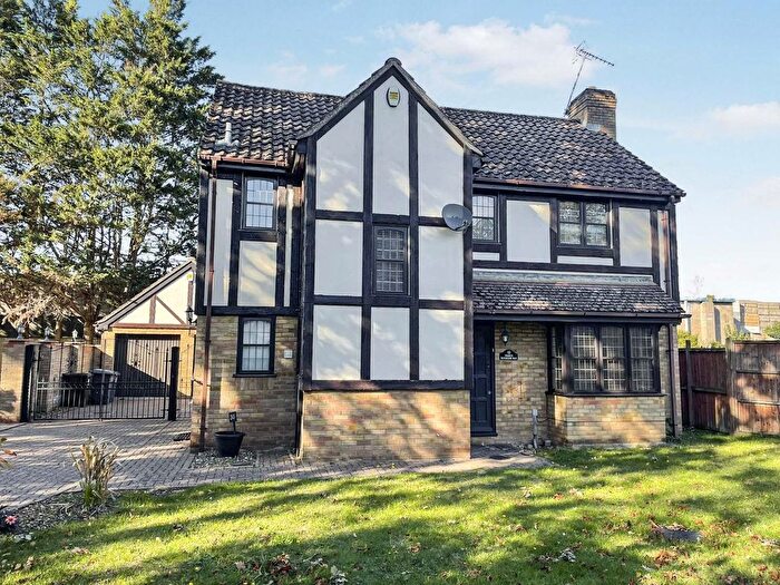 4 Bedroom Detached House For Sale In Riverside Way, Brandon, IP27