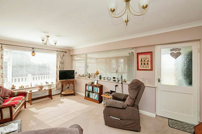 2 Bedroom Detached Bungalow For Sale In Cobald Road, Pevensey Bay, Pevensey, BN24
