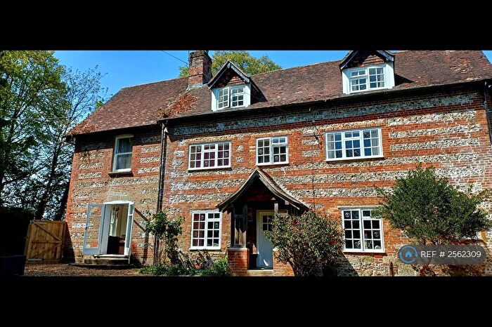 6 Bedroom Semi-Detached House To Rent In Amesbury Road, Salisbury, SP4