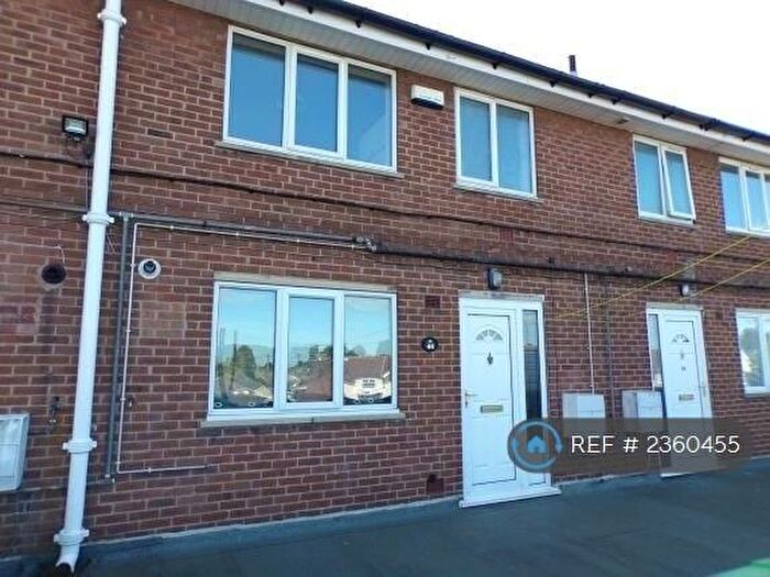 3 Bedroom Maisonette To Rent In Monksway, Nottingham, NG11