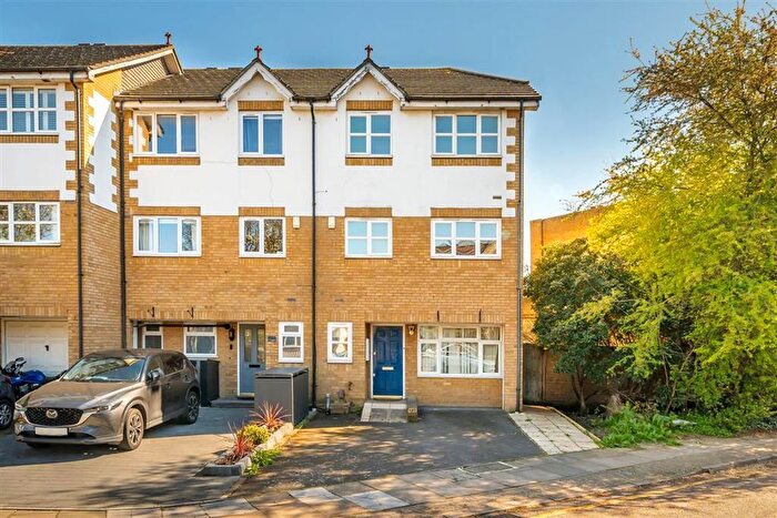 5 Bedroom Property For Sale In Fingal Street, Greenwich, SE10