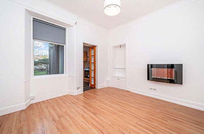 1 Bedroom Flat For Sale In Harcourt Road, Kirkcaldy, KY2