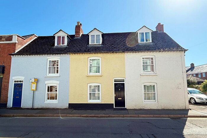 2 Bedroom Terraced House For Sale In Bridport, DT6