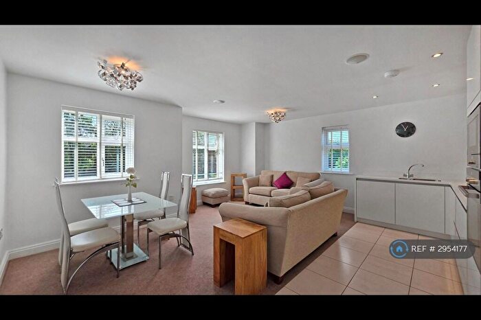 2 Bedroom Flat To Rent In Brindley House, Worsley, Manchester, M28