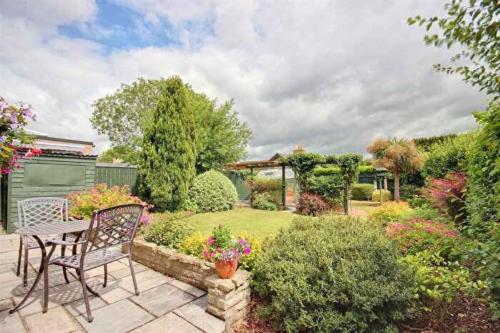 3 Bedroom Detached House For Sale In Old Road, Leconfield, Beverley, HU17