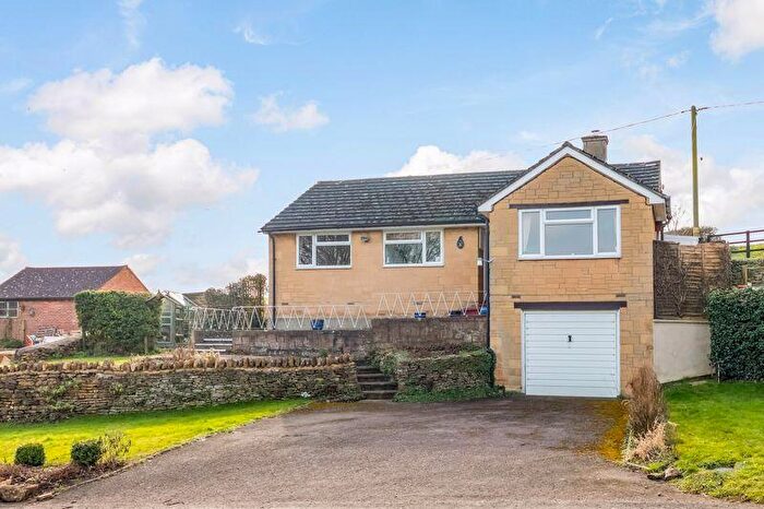 3 Bedroom Detached House For Sale In Main Road, Upper Tadmarton, OX15