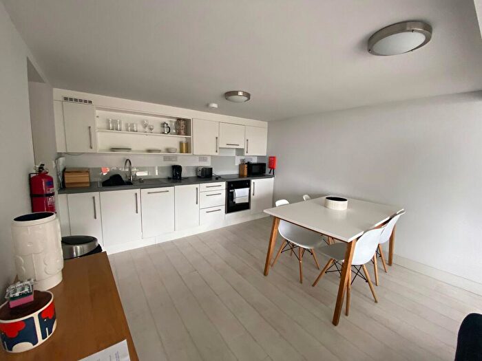 2 Bedroom Semi-Detached House To Rent In Millendreath, Looe, PL13