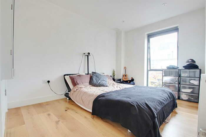 1 Bedroom Flat To Rent In Selden Road, Worthing, BN11