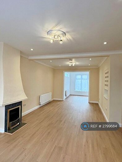 4 Bedroom Terraced House To Rent In Turner Road, Edgware, HA8