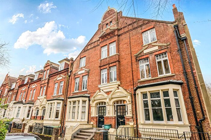 3 Bedroom Flat For Sale In Adelaide Avenue, Brockley, London, SE4