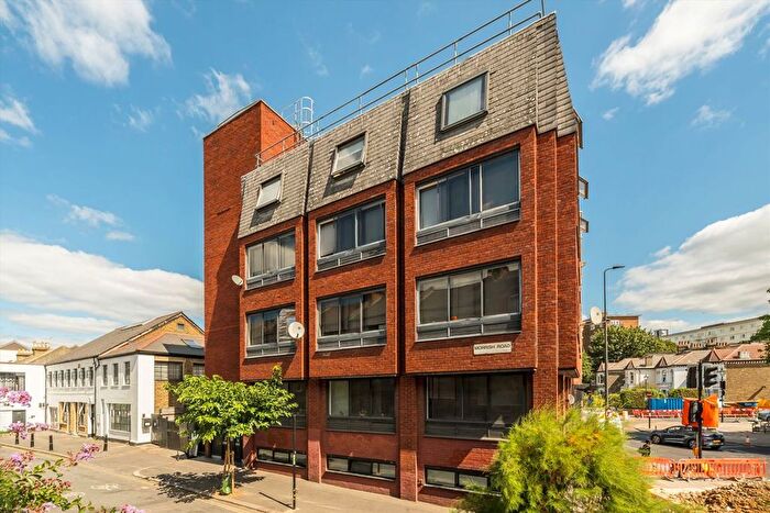 2 Bedroom Flat To Rent In Brixton Hill, Brixton, SW2