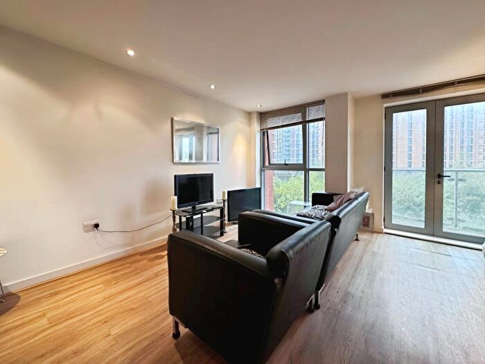 2 Bedroom Flat To Rent In Westray, Gotts Road, Leeds, West Yorkshire, LS12