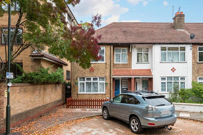 2 Bedroom End Of Terrace House To Rent In Rothesay Avenue, Wimbledon Chase, Wimbledon Chase, SW20