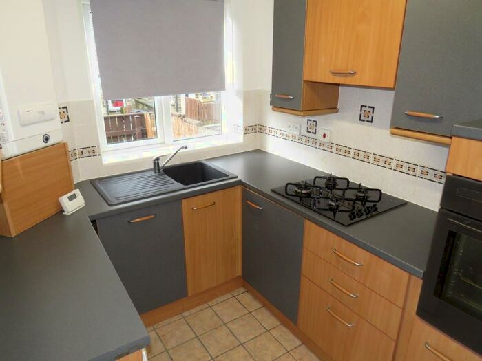 2 Bedroom Terraced House To Rent In Bath Place, Halifax, HX3