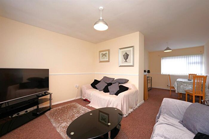 1 Bedroom Flat To Rent In Roding Green, Walney, Barrow-In-Furness, LA14