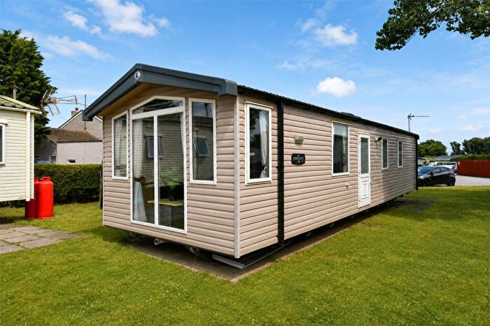 2 Bedroom Bungalow For Sale In Park Lane Holiday Homes, Park Lane, Wirral, CH47