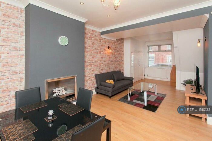 2 Bedroom Terraced House To Rent In Derwent Street - Hanley City Centre, Stoke-On-Trent, ST1