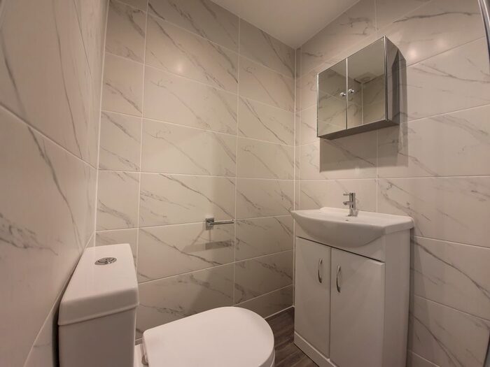 Studio To Rent In Beaufirt Gardens, London SW3