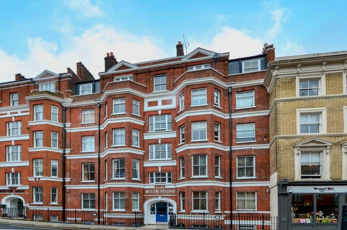 3 Bedroom Flat To Rent In Fulham Road, Chelsea, London, SW10