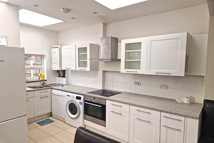 4 Bedroom Terraced House To Rent In Sedgwick Road, Waltham Forest, London, E10