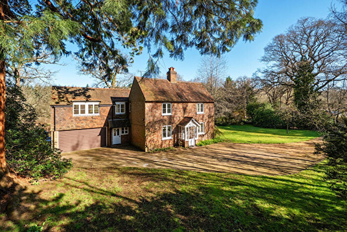 5 Bedroom Detached House For Sale In Blackhorse Road, Woking, GU22