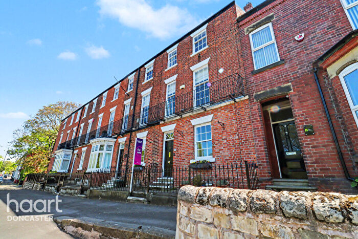 4 Bedroom End Of Terrace House For Sale In Christchurch Terrace, Thorne Road, Doncaster, DN1