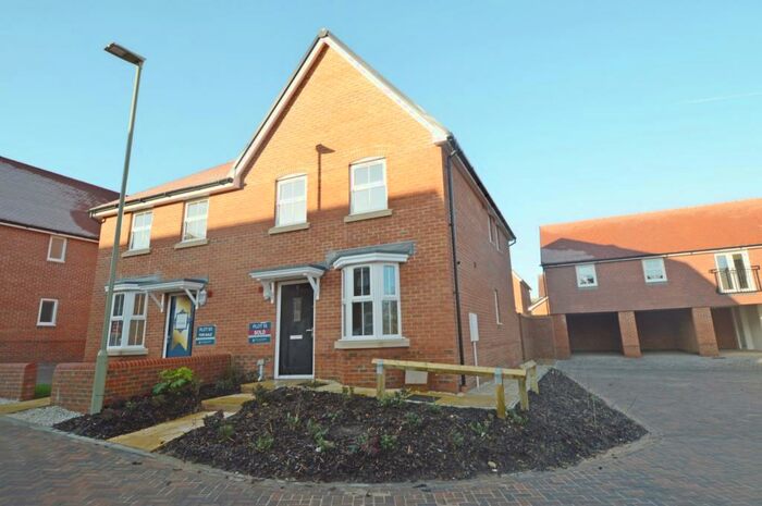 3 Bedroom Semi-Detached House To Rent In Chalk Down, The Causeway, Petersfield, GU31