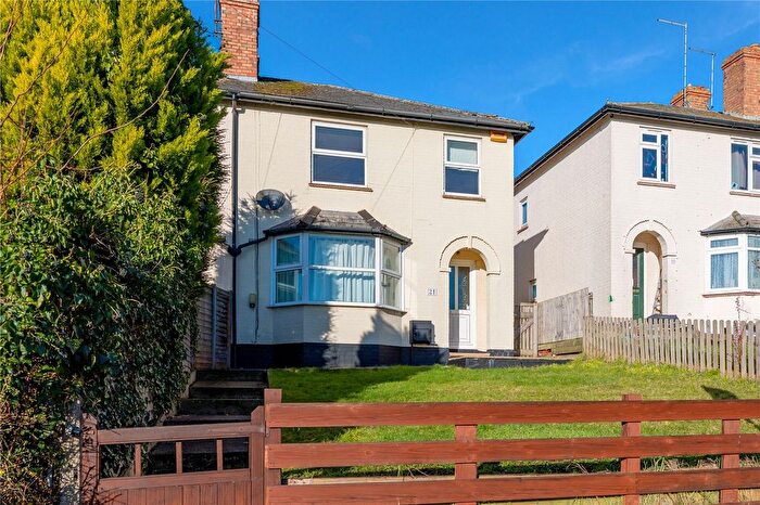 3 Bedroom Semi-Detached House To Rent In Stratford Road, Buckingham, MK18