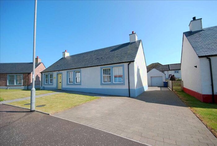 3 Bedroom Bungalow For Sale In Montgomerie View, Seamill, West Kilbride, KA23