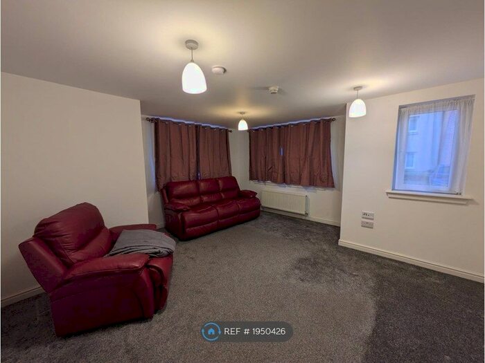 2 Bedroom Flat To Rent In Torwood Crescent, Edinburgh, EH12
