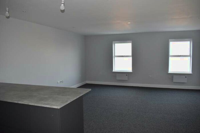 2 Bedroom Flat To Rent In Marine Terrace, Margate, CT9