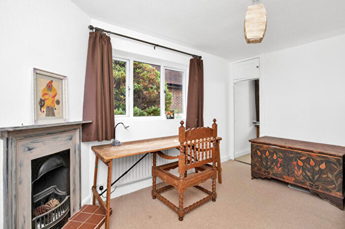 4 Bedroom Detached House For Sale In South Leatherhead, KT22
