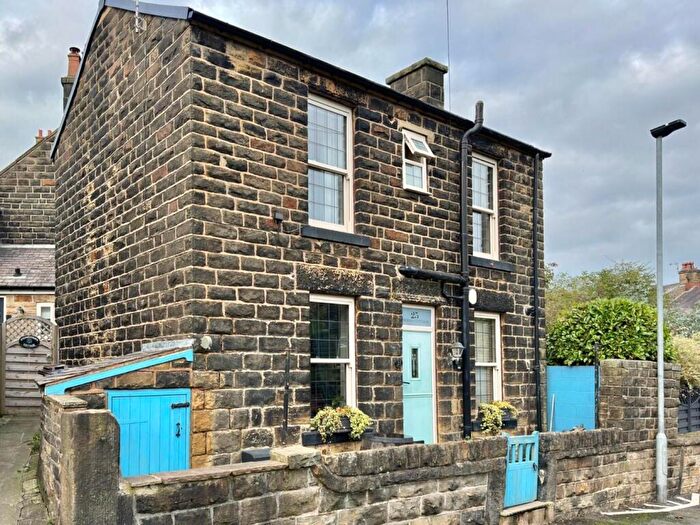 2 Bedroom Cottage For Sale In The Green, Penistone, Sheffield, S36