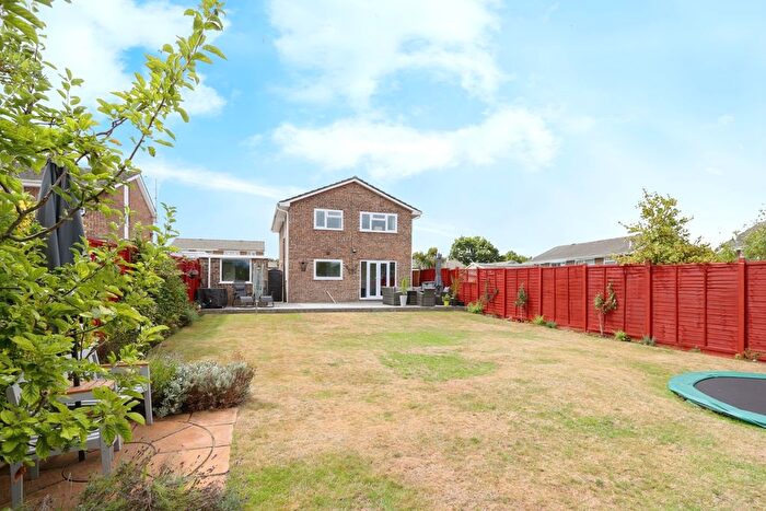 4 Bedroom Detached House For Sale In Calder Road, Poole, BH17