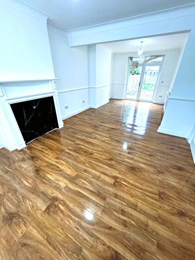 3 Bedroom Terraced House To Rent In Eton Road, Ilford, IG1