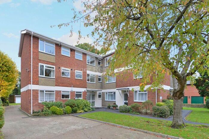 2 Bedroom Flat To Rent In Westbury Road, London, W5
