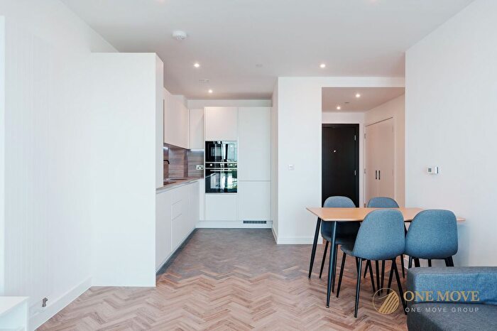 1 Bedroom Flat To Rent In Skyline Apartments, Three Waters, London, E3