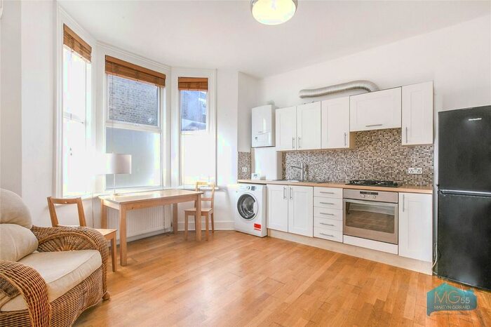 1 Bedroom Flat To Rent In Myddleton Road, London, N22
