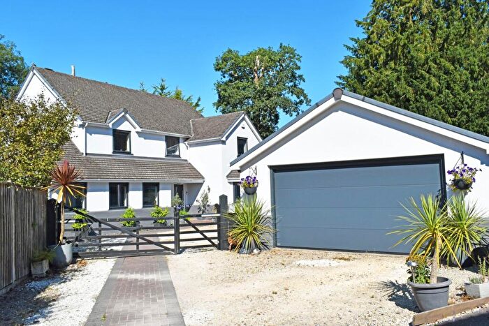 5 Bedroom Detached House For Sale In A Grange Close, Everton, Lymington, SO41