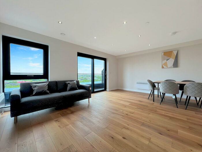 3 Bedroom Penthouse To Rent In Block F Victoria Riverside, Leeds City Centre, LS10