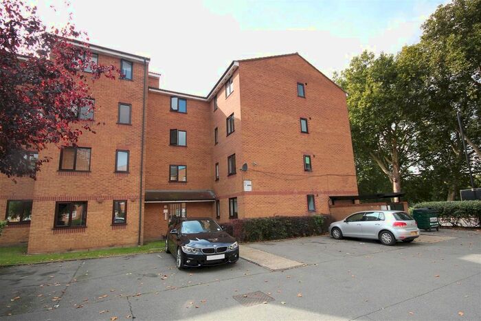 Studio To Rent In Grinstead Road, Surrey Quays, SE8