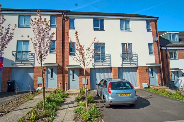 6 Bedroom Terraced House To Rent In Barnwood, Cheswick Village, Bristol, BS16