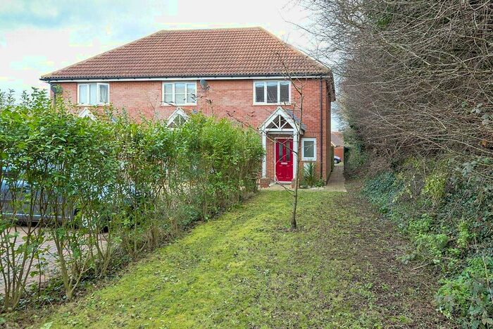 2 Bedroom End Of Terrace House To Rent In Barnfields Court, Sittingbourne, Kent, ME10