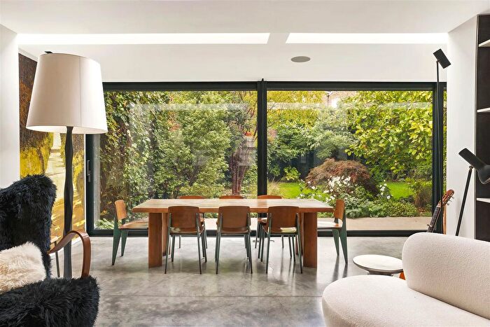 4 Bedroom Property To Rent In Kenway Road, London, SW5