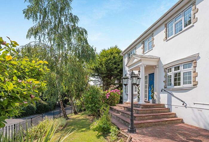 5 Bedroom Detached House For Sale In Walston Road, Wenvoe, CF5