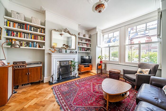 4 Bedroom Terraced House For Sale In Moring Road, Tooting, London, SW17