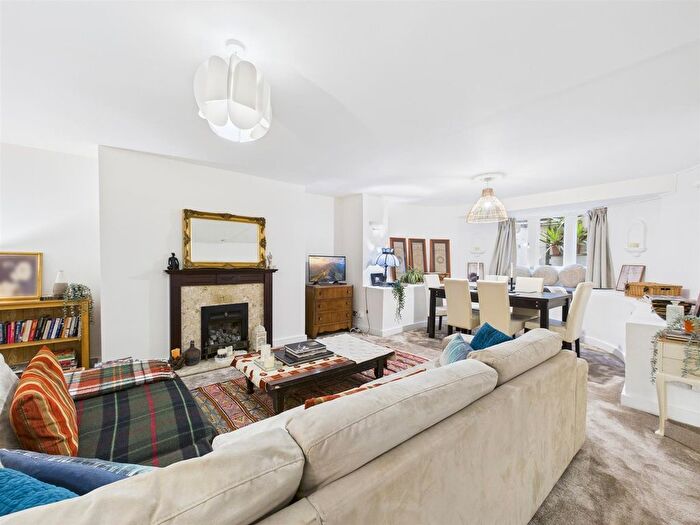 1 Bedroom Flat For Sale In Bruce Grove, London, N17