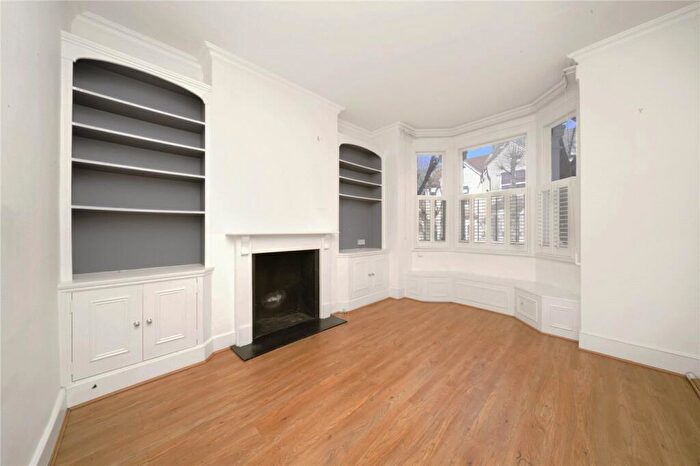 2 Bedroom Apartment To Rent In Glycena Road, London, SW11