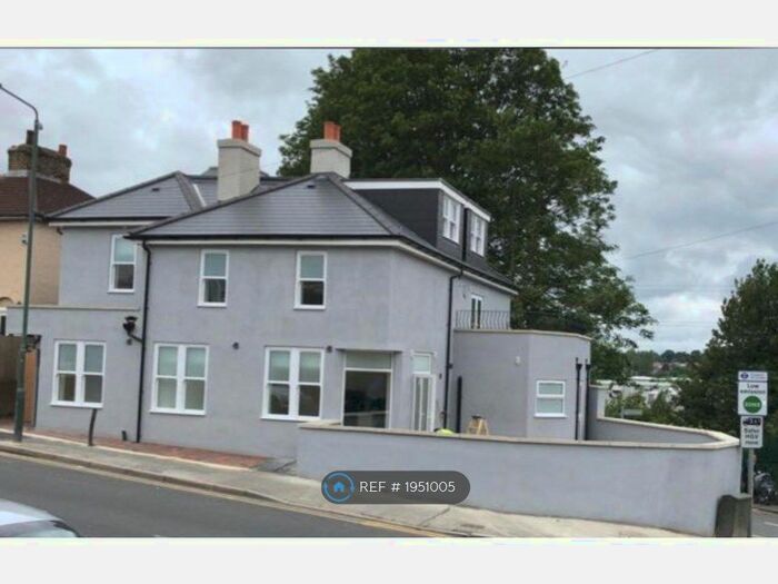 3 Bedroom Flat To Rent In Crayford, Crayford, Dartford, DA1